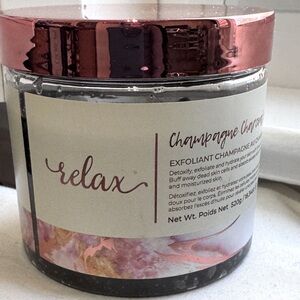 🛀 Manna Kadar Innovative Relax Champagne Charcoal Scrub - Brand New
